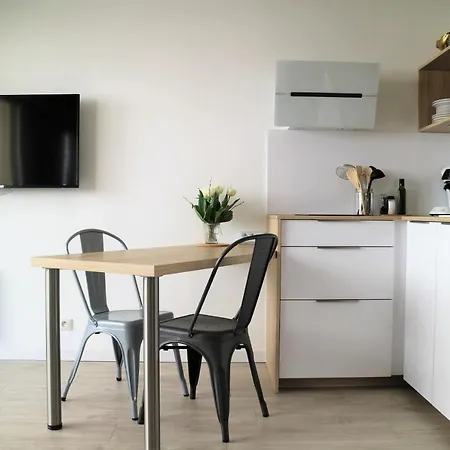 Tres Proche Avec Parking Et Balcon 아파트 *