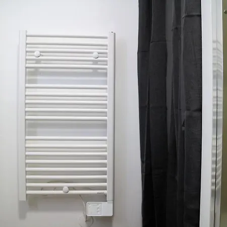 Tres Proche Avec Parking Et Balcon